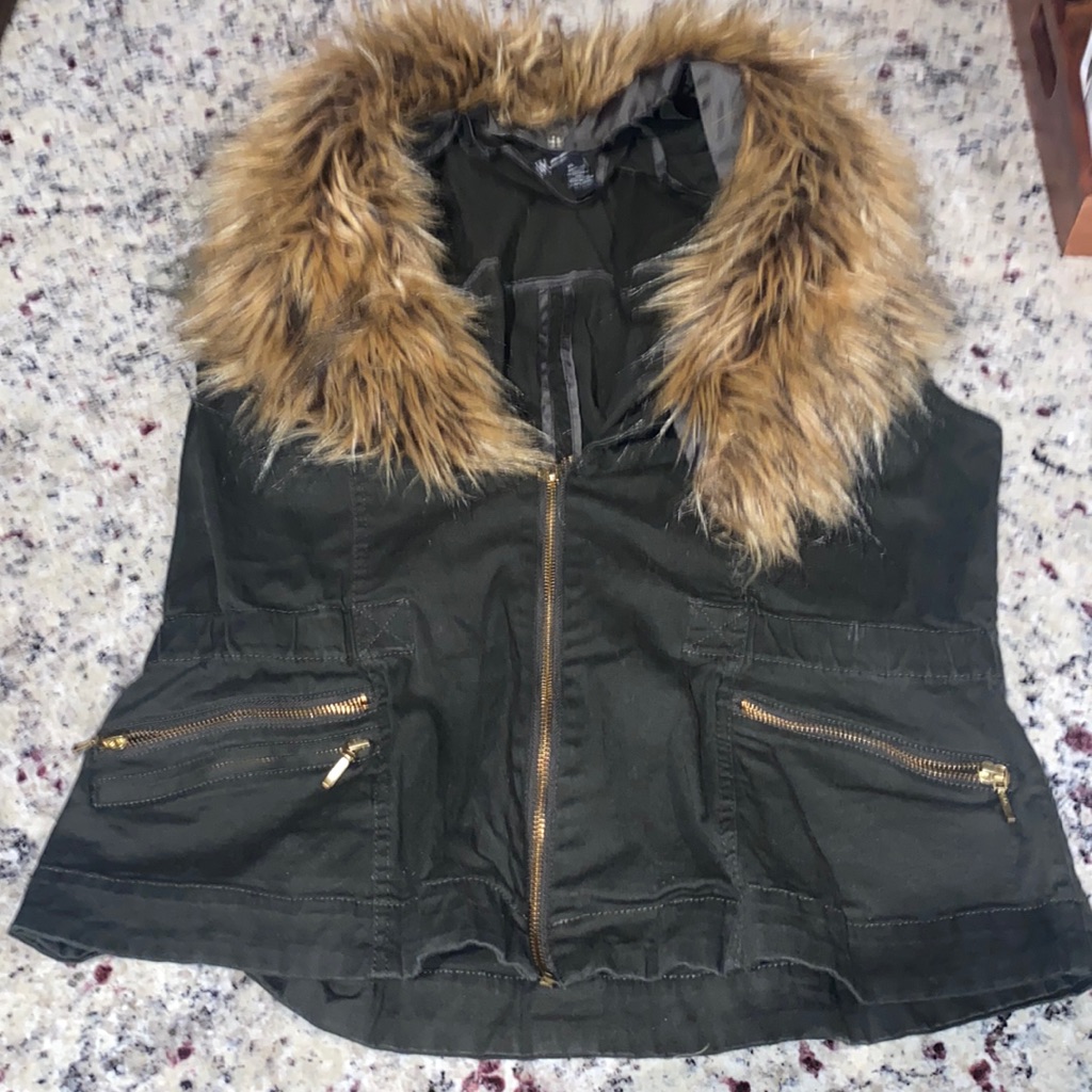 Womenâs Vest Brand International Concept Womenâs Vest Brand International Concept